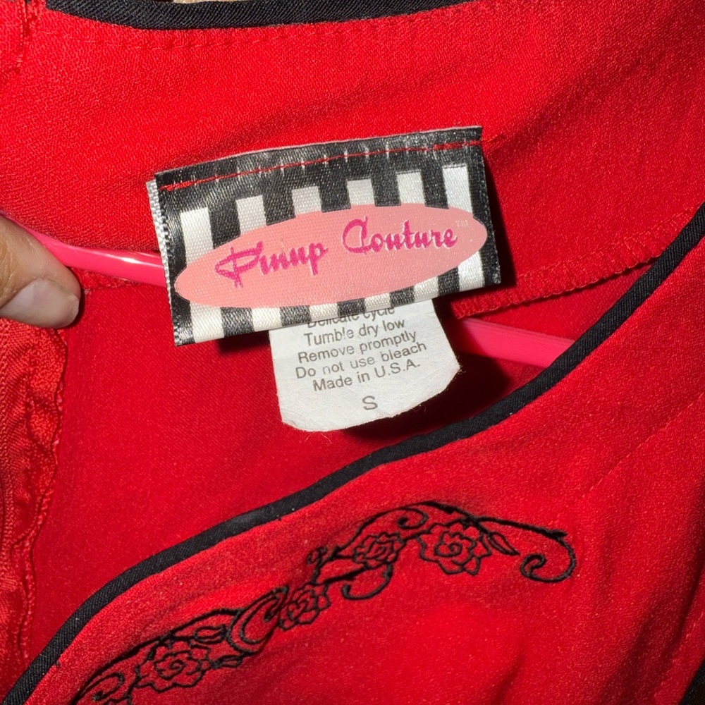 Pinup Couture Day of the Dead Wiggle Dress - Picture 4 of 4